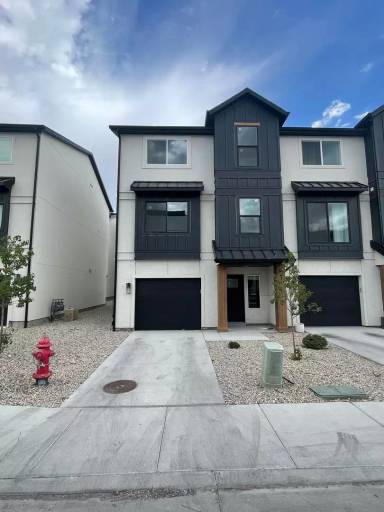 Main picture of 621 E 360 S