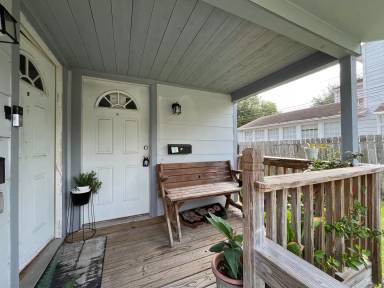 Main picture of 3412 Denver Ave