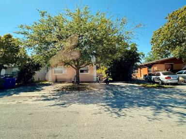 Main picture of 2830 NW 15th Ct