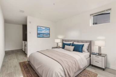 Main picture of 3019 S Angeline St