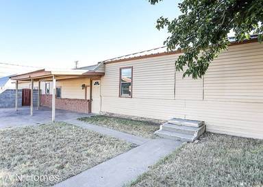 Main picture of 1301 W Washington Ave