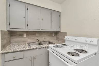 Main picture of 409 Austin Rd