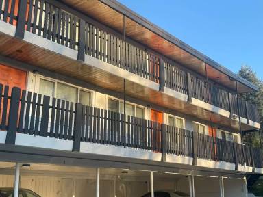 Main picture of 102 Summit Ave N