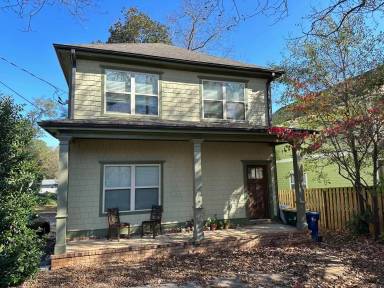 Main picture of 131 Jonas Ave