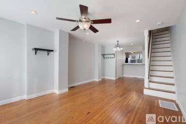 Main picture of 323 Emily St