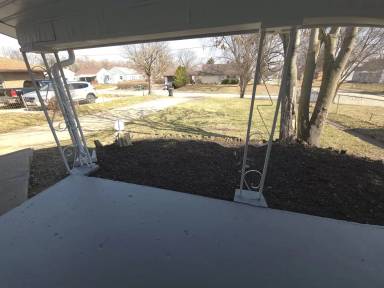 Main picture of 2499 Howey Rd