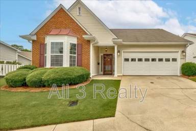 Main picture of 1033 Pinehurst Dr