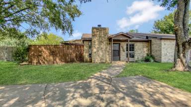Main picture of 605 San Saba Ct