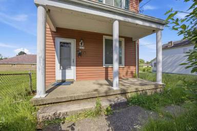 Main picture of 827 Hinnerman St