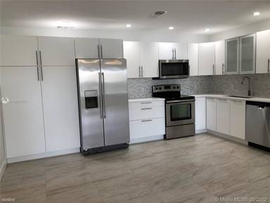 Main picture of 7897 Golf Circle Dr