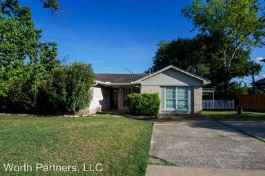 Main picture of 1302 Foster Ave