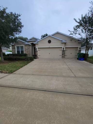Main picture of 523 Morgan Wood Dr
