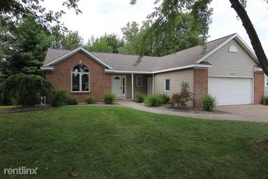 Main picture of 7571 Woodcliff Dr