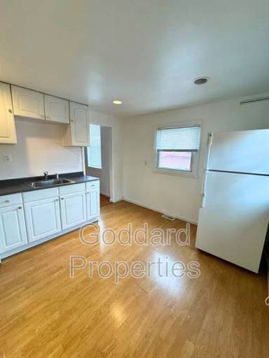 Main picture of 1801 S Charles St