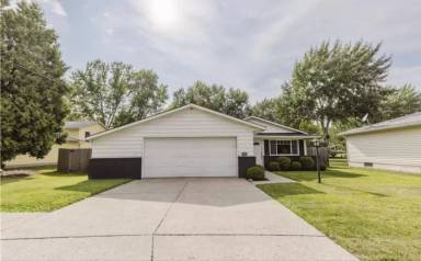 Main picture of 16940 Howe Rd