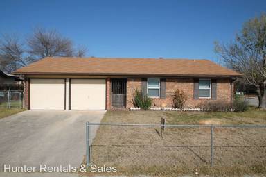 Main picture of 1001 Ronstan Dr