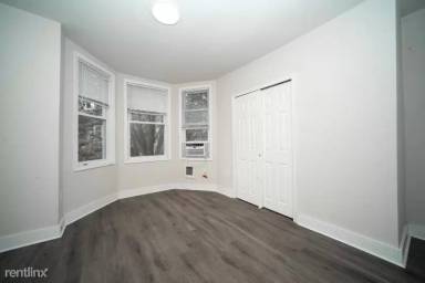 Main picture of 2835 N Ringgold St