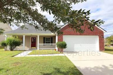 Main picture of 538 Holiday Dr