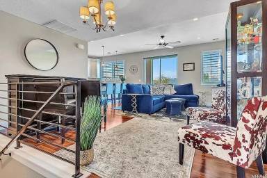 Main picture of 2316 S Long Dr