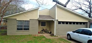 Main picture of 1115 S Dexter Dr