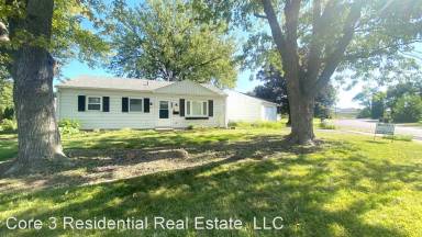 Main picture of 937 W Willow Ln