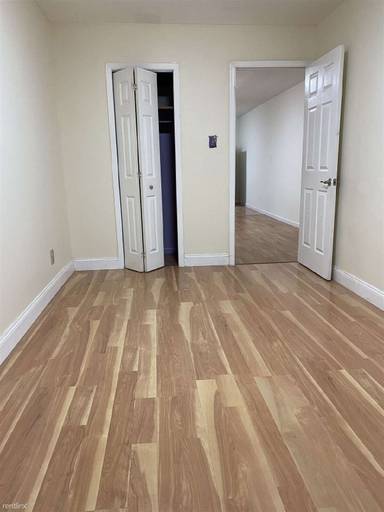 Main picture of 2060 E 15th St