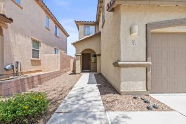 Main picture of 766 W Calle Capotasto