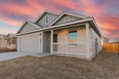 Main picture of 506 Blue Stem Rd