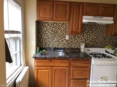 Main picture of 61 Joy St
