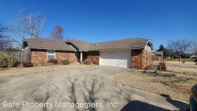 Main picture of 214 Crest Pl