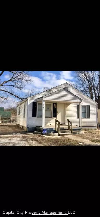 Main picture of 2204 S 15th St