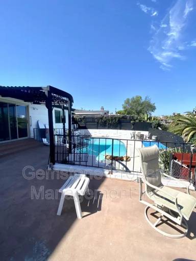 Main picture of 5659 Dorothy Way