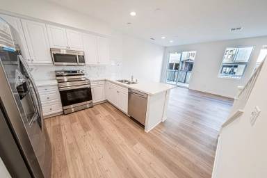 Main picture of 10733 Graphite St