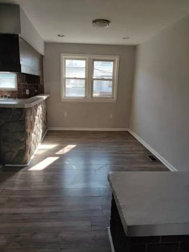 Main picture of 6546 Theodore St