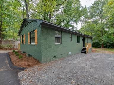 Main picture of 1448A Anderson St
