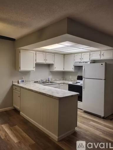 Main picture of 3520 Holland Park Ln