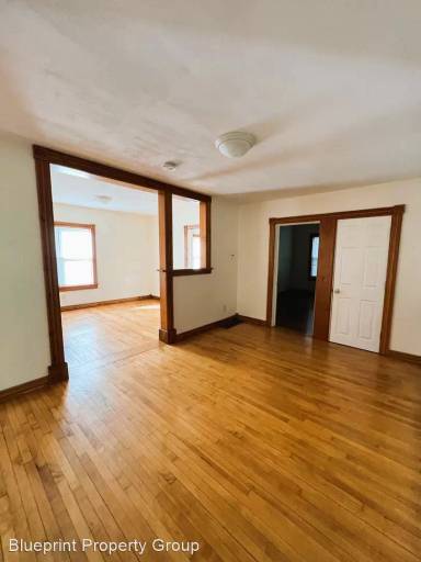 Main picture of 202 Appleton Ave