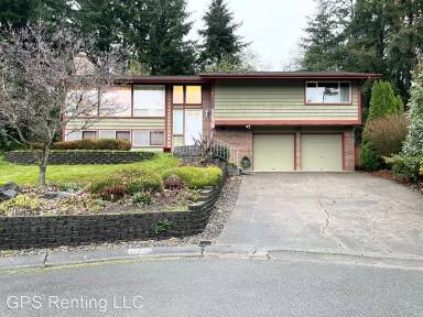 Main picture of 17400 156th Pl SE