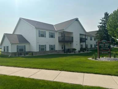 Main picture of 394 Pine Tree Dr