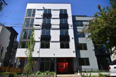 Main picture of 119 22nd Ave E