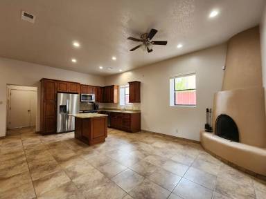 Main picture of 1525 5th St