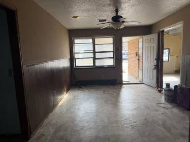 Main picture of 3525 SW 21st St