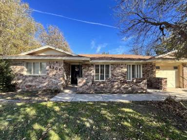 Main picture of 6305 Raleigh Ave