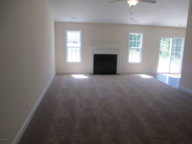 Main picture of 813 Fort Sumter Way