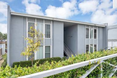 Main picture of Canyon Drive Apartments