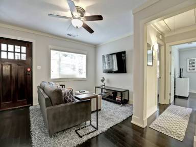 Main picture of 69 Norwood Ave NE