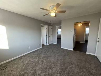 Main picture of 2352 S Main St