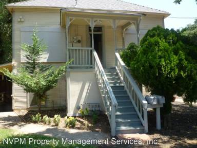 Main picture of 939 Walnut St