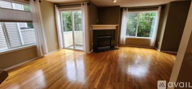 Main picture of 8531 Midvale Ave N
