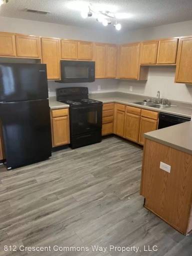 Main picture of Crescent Commons